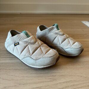 Teva Women's Reember Moccasin- color: Feather - size: 6